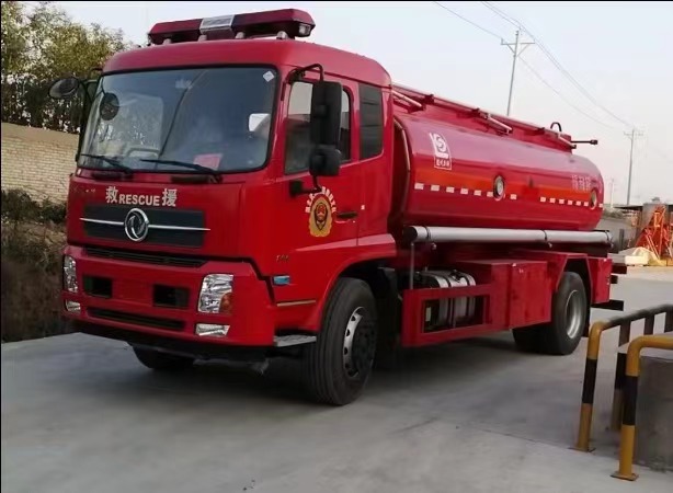 ��(gu��)���|�L(f��ng)���\�����t�͹�܇(ch��)�DƬ
